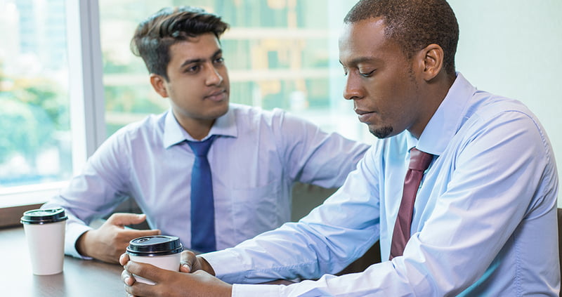 همدلی با دیگران برای افزایش کاریزما